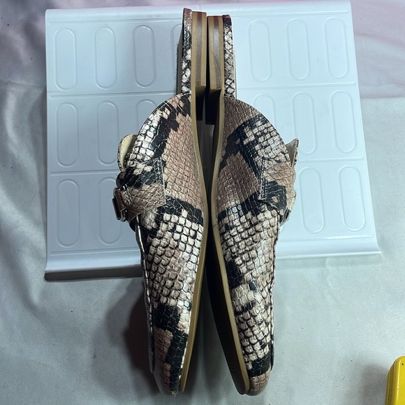 (Z1) Steve Madden Royals Mule Blush
Women's Tan Brown Snake Print 9 - Picture 9 of 11